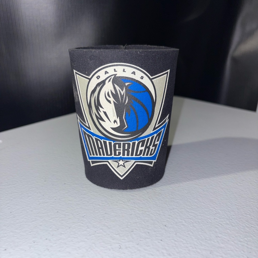 Dallas Mavericks Can Cooler Koozie - Black & Blue